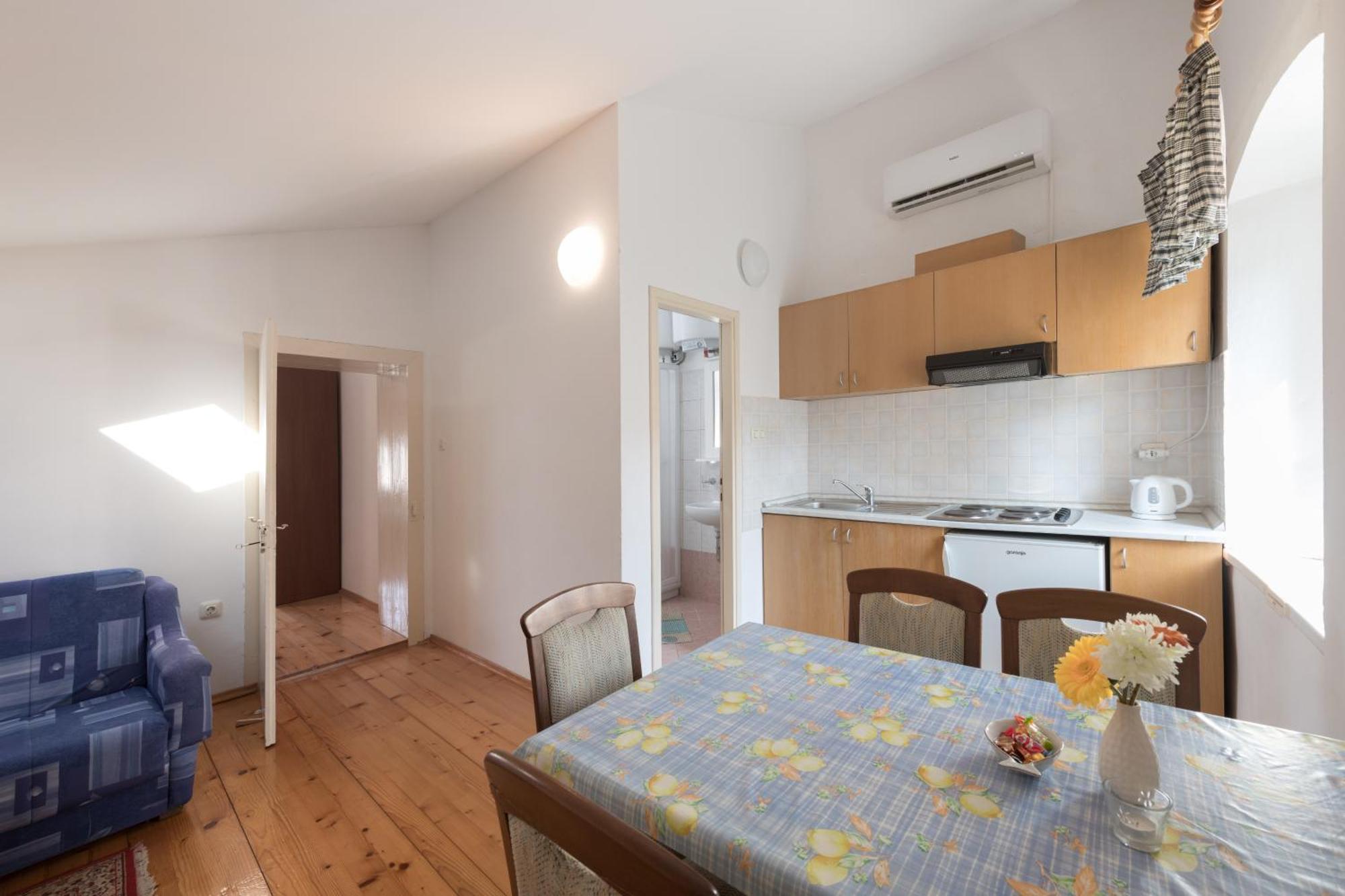Apartments Mirakul Mali Lošinj Cameră foto