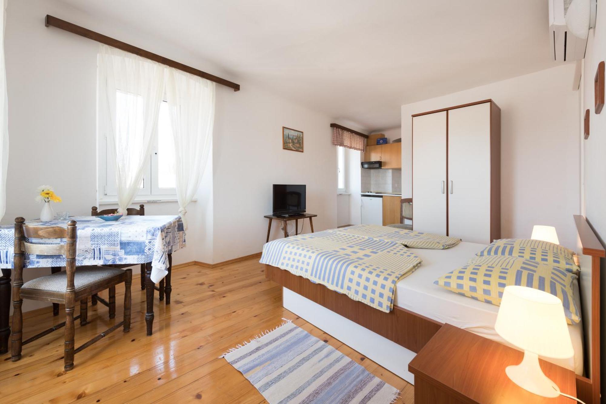 Apartments Mirakul Mali Lošinj Cameră foto