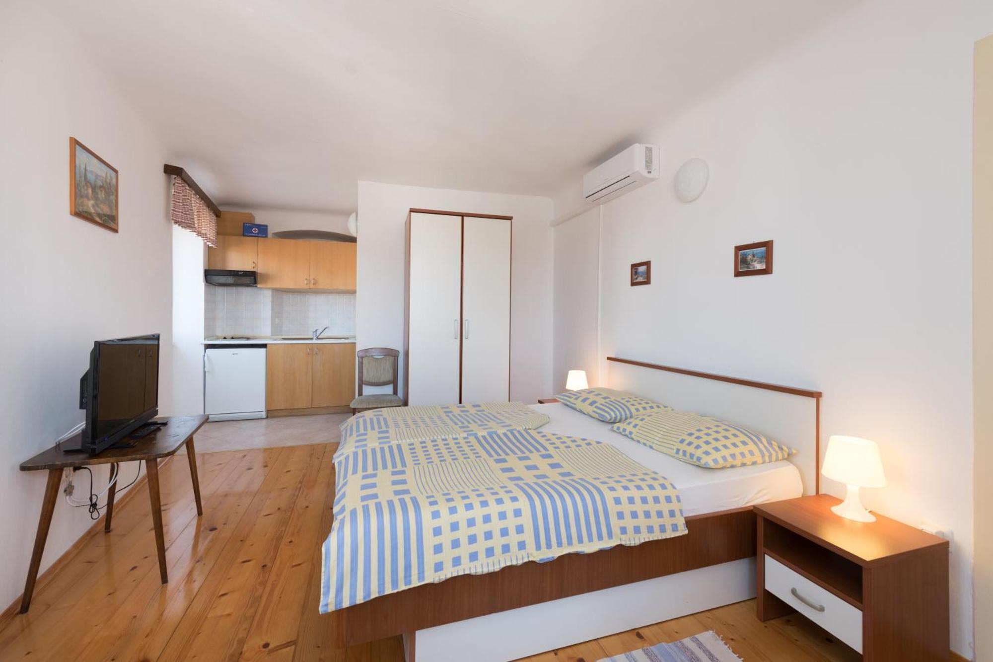 Apartments Mirakul Mali Lošinj Cameră foto