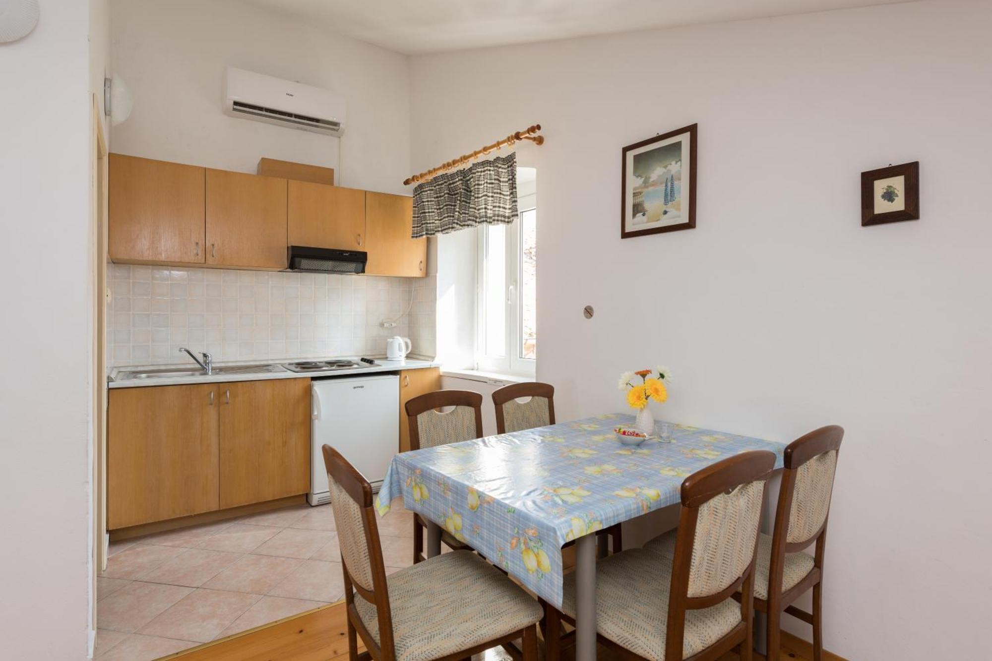 Apartments Mirakul Mali Lošinj Cameră foto